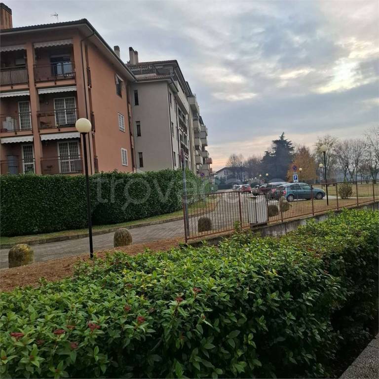 appartamento in vendita a Caponago