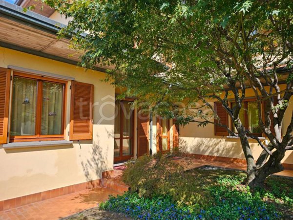 casa indipendente in vendita a Caponago