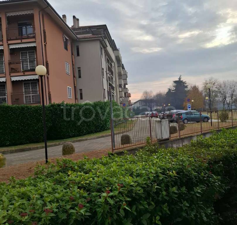 appartamento in vendita a Caponago