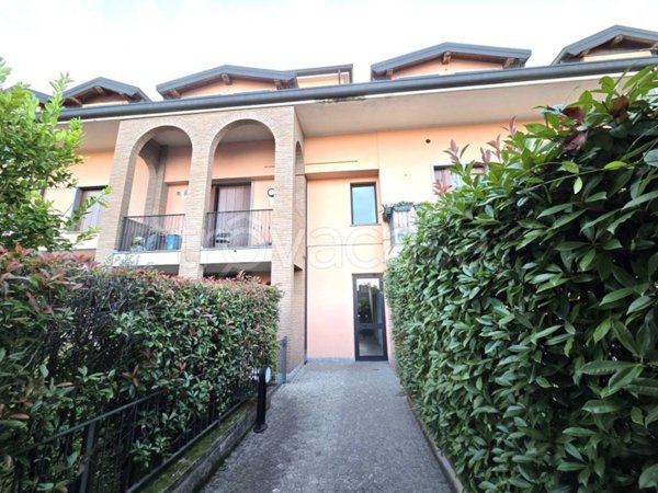 appartamento in vendita a Caponago