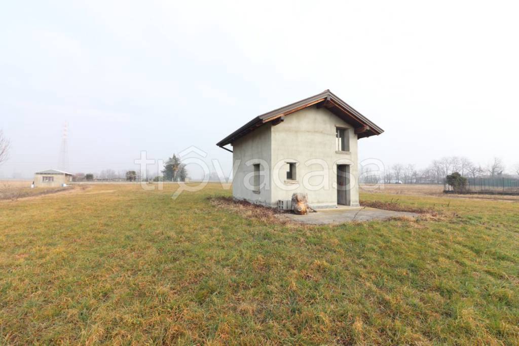 terreno agricolo in vendita a Cornate d'Adda