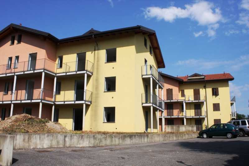 appartamento in vendita a Cornate d'Adda in zona Porto d'Adda