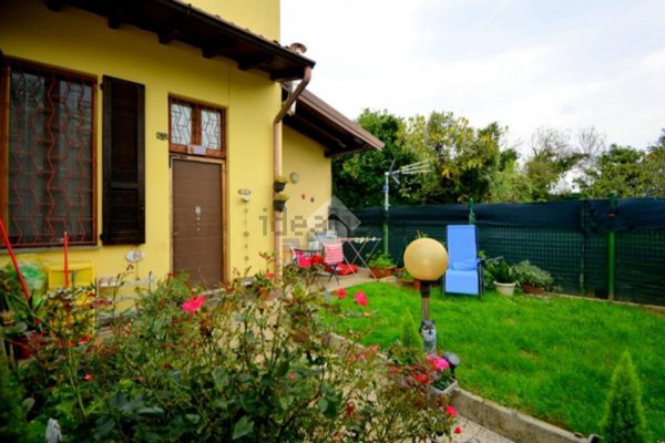 appartamento in vendita a Cornate d'Adda