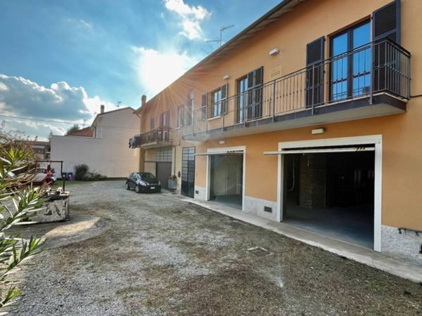 locale di sgombero in vendita a Cornate d'Adda