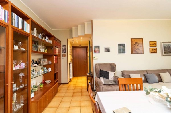appartamento in vendita a Cornate d'Adda in zona Colnago