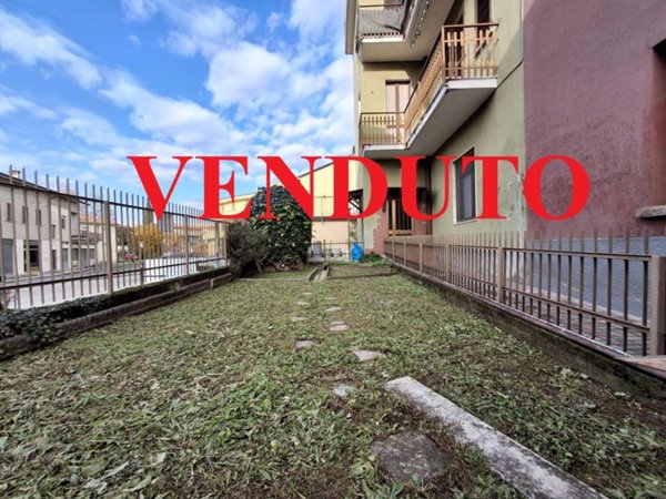 appartamento in vendita a Cornate d'Adda in zona Colnago