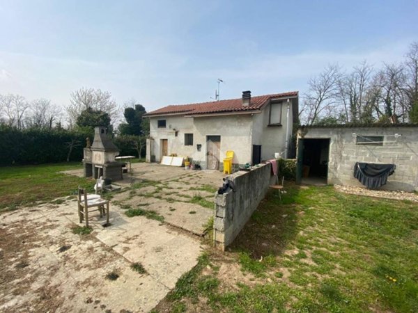 casa indipendente in vendita a Cornate d'Adda