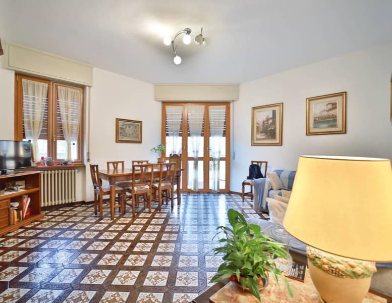 appartamento in vendita a Cornate d'Adda in zona Colnago