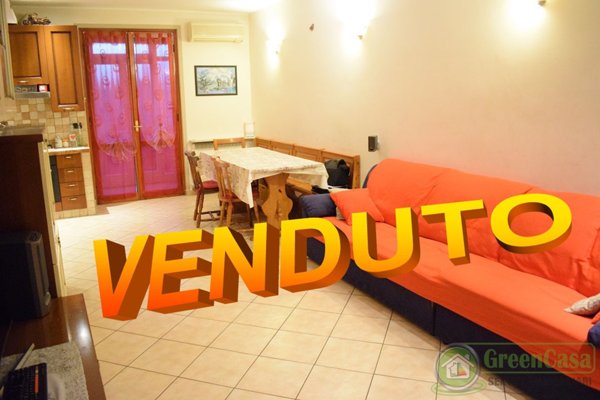 appartamento in vendita a Cornate d'Adda in zona Colnago