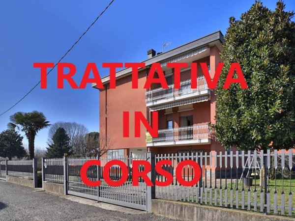 appartamento in vendita a Cornate d'Adda in zona Colnago