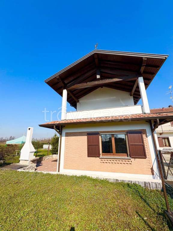 casa indipendente in vendita a Cornate d'Adda