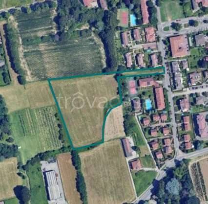 appartamento in vendita a Cornate d'Adda in zona Porto d'Adda