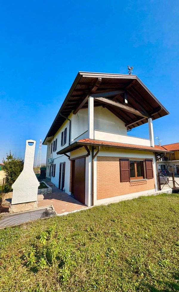 casa indipendente in vendita a Cornate d'Adda