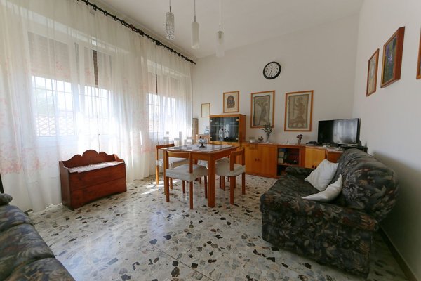 appartamento in vendita a Cornate d'Adda in zona Colnago