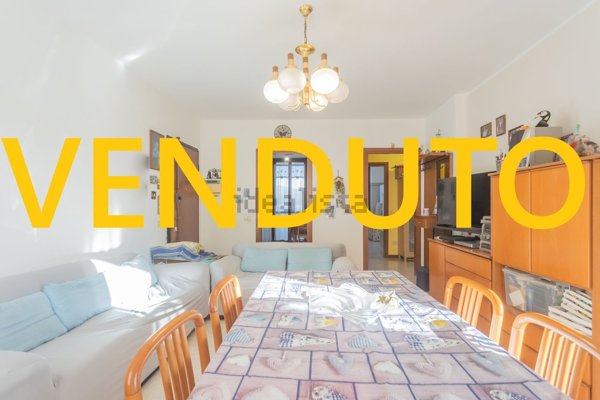 appartamento in vendita a Cornate d'Adda in zona Colnago