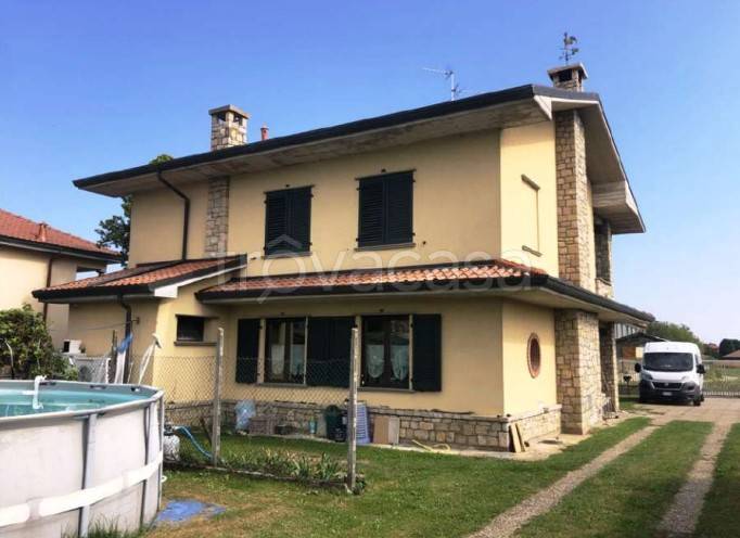 casa indipendente in vendita a Cornate d'Adda