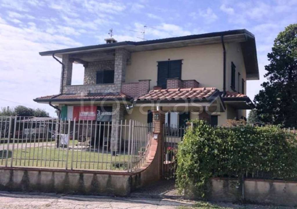 appartamento in vendita a Cornate d'Adda