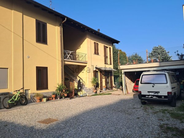 appartamento in vendita a Cornate d'Adda