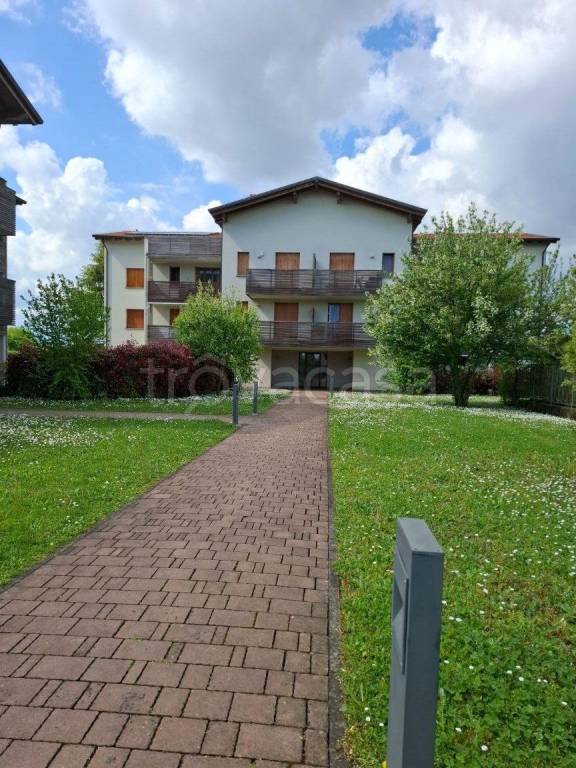 appartamento in vendita a Cornate d'Adda