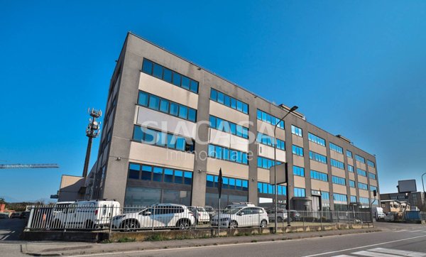 ufficio in vendita a Cornate d'Adda