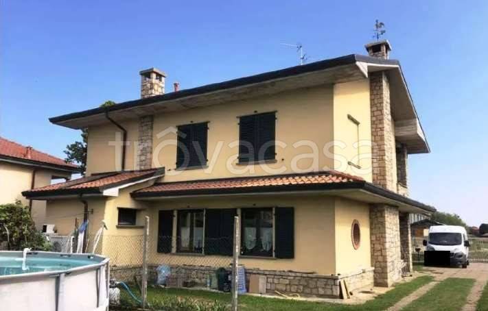 appartamento in vendita a Cornate d'Adda