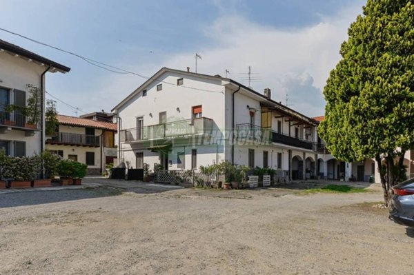 appartamento in vendita a Cornate d'Adda