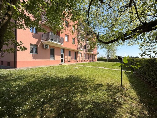 appartamento in vendita a Cornate d'Adda
