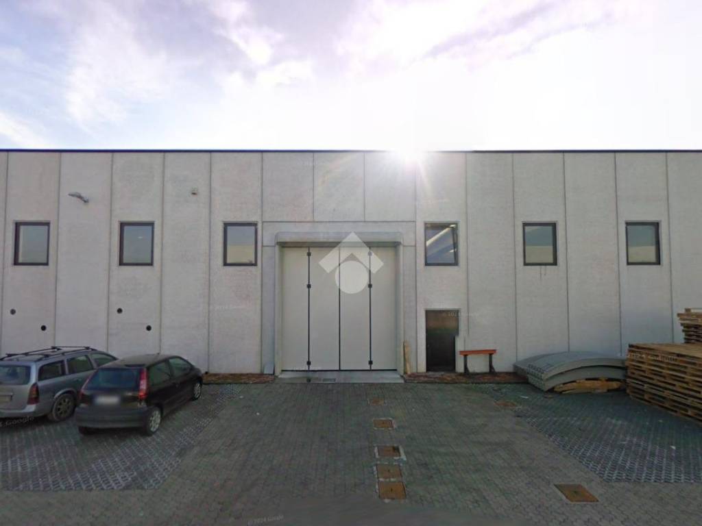 locale commerciale in vendita a Cornate d'Adda