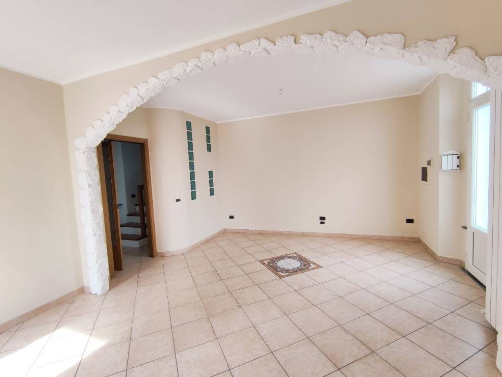 appartamento in vendita a Cornate d'Adda