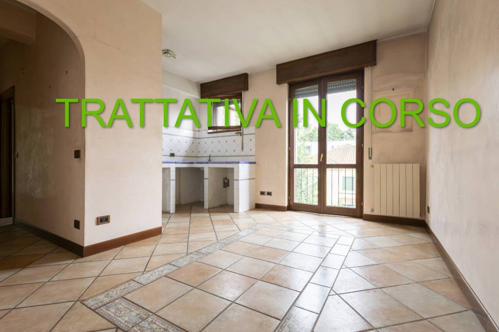 appartamento in vendita a Cornate d'Adda in zona Colnago