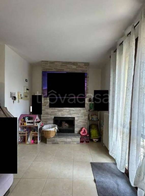 appartamento in vendita a Cornate d'Adda