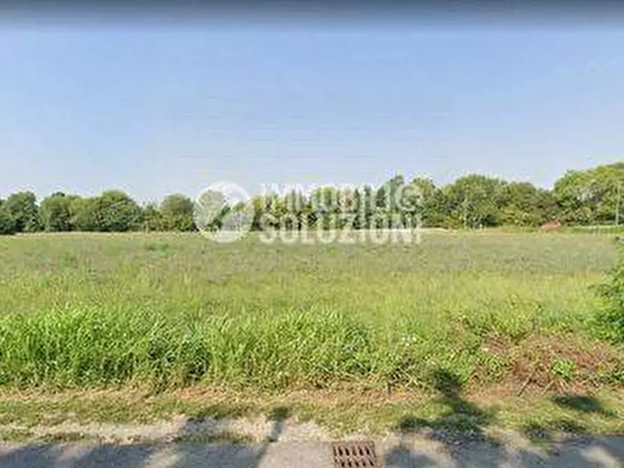 terreno edificabile in vendita a Cornate d'Adda