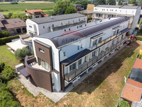 appartamento in vendita a Cornate d'Adda in zona Colnago