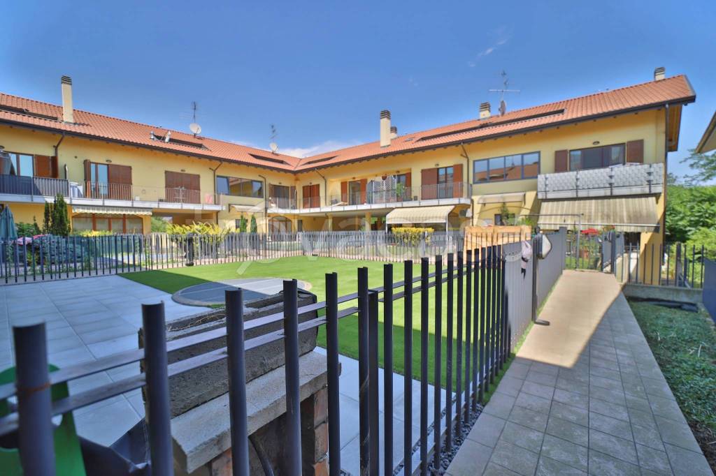 appartamento in vendita a Cornate d'Adda