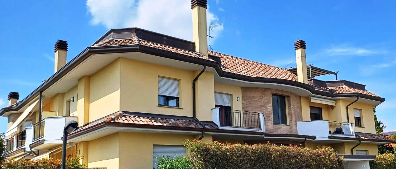 appartamento in vendita a Cornate d'Adda in zona Colnago