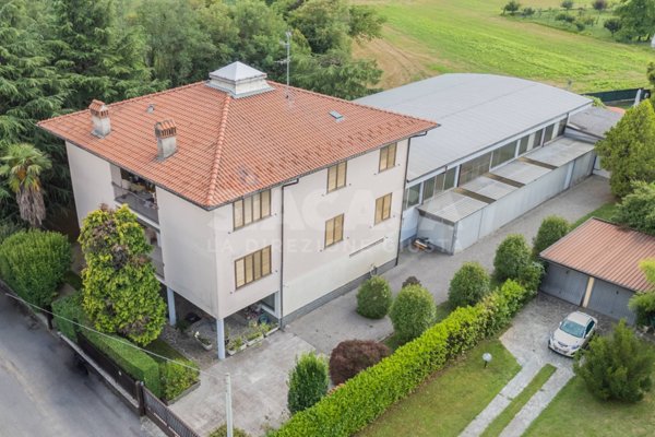 casa indipendente in vendita a Cornate d'Adda