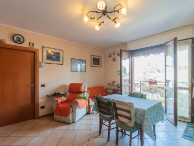 appartamento in vendita a Cornate d'Adda in zona Colnago