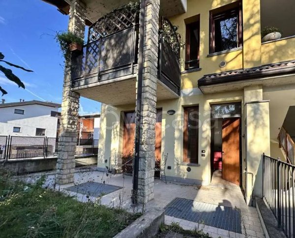 appartamento in vendita a Cornate d'Adda