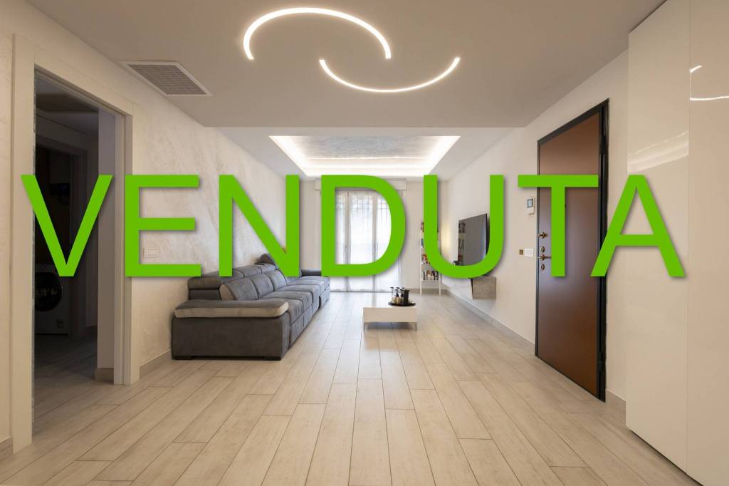 appartamento in vendita a Cornate d'Adda in zona Colnago