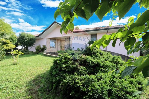 casa indipendente in vendita a Cornate d'Adda