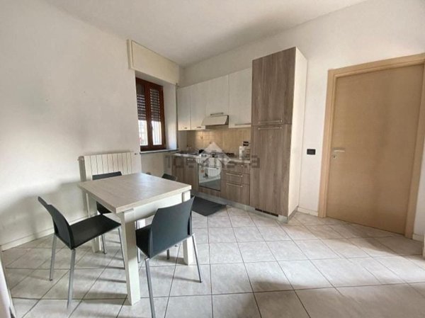 appartamento in vendita a Cornate d'Adda in zona Colnago