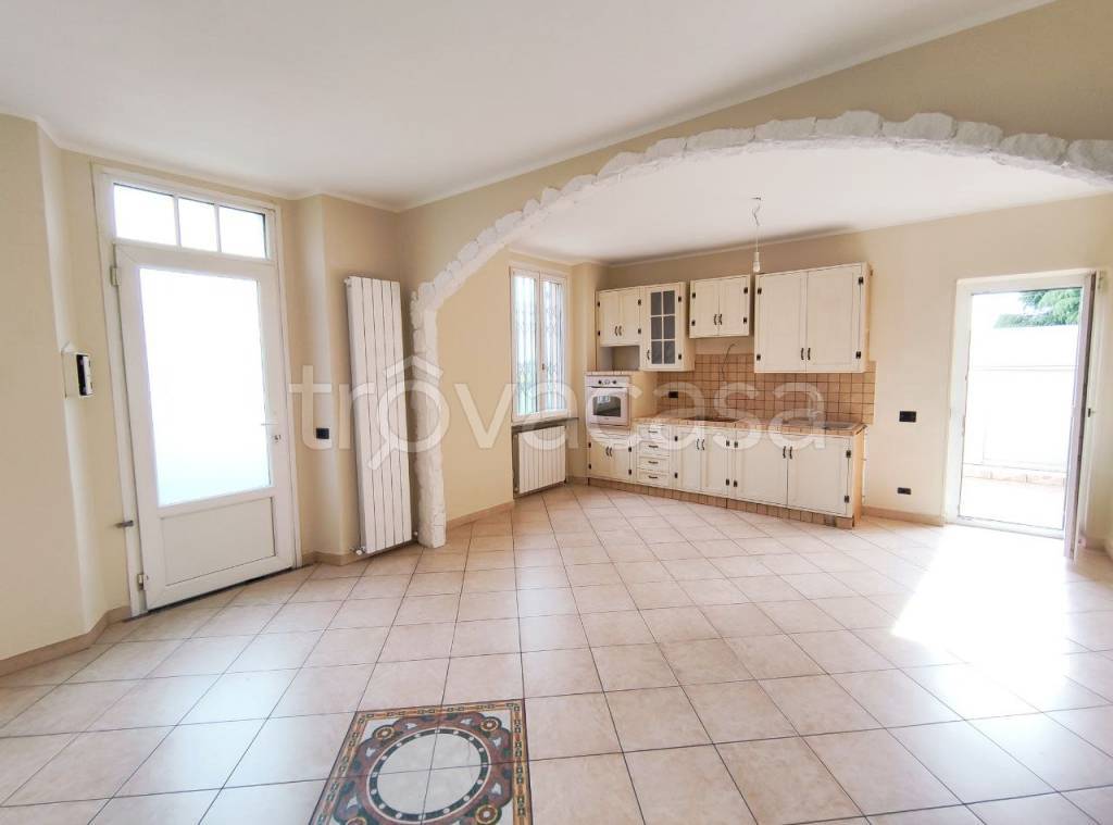 appartamento in vendita a Cornate d'Adda