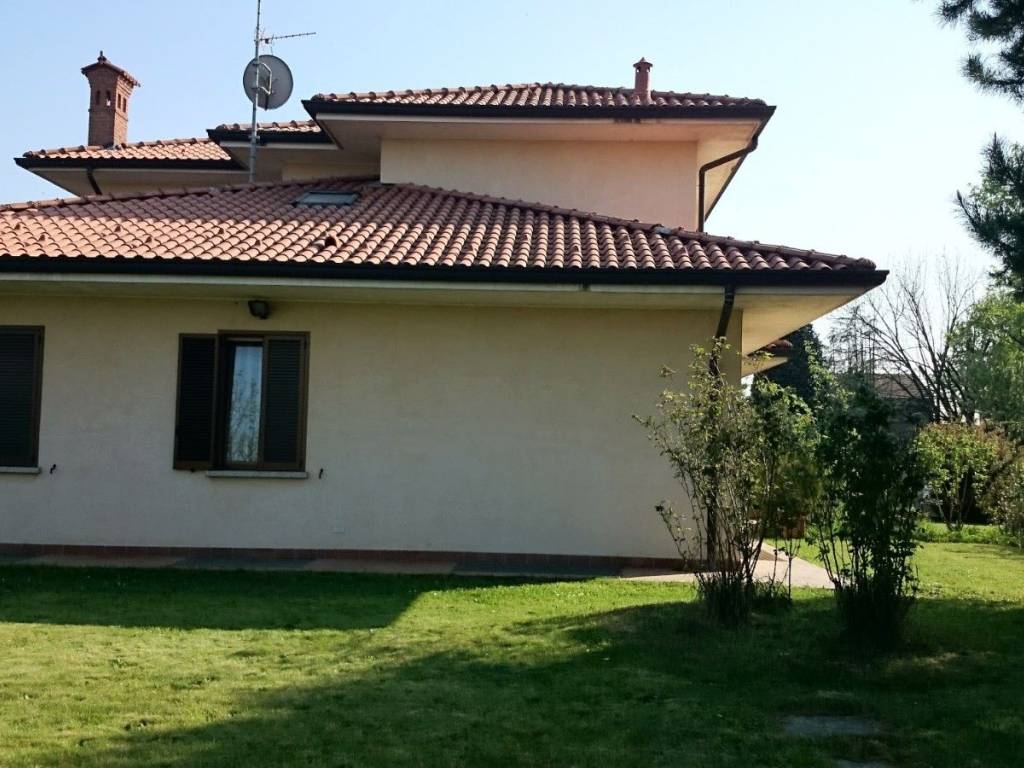 casa indipendente in vendita a Cornate d'Adda