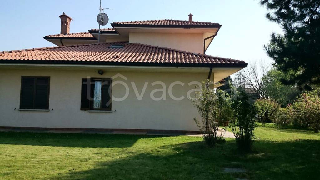 casa indipendente in vendita a Cornate d'Adda