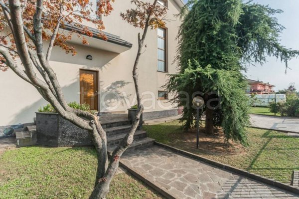 appartamento in vendita a Cornate d'Adda