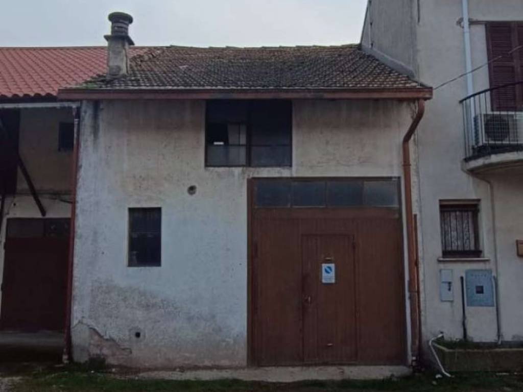 casa indipendente in vendita a Cornate d'Adda in zona Colnago
