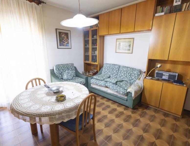 appartamento in vendita a Cornate d'Adda in zona Colnago