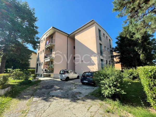 appartamento in vendita a Cornate d'Adda in zona Colnago