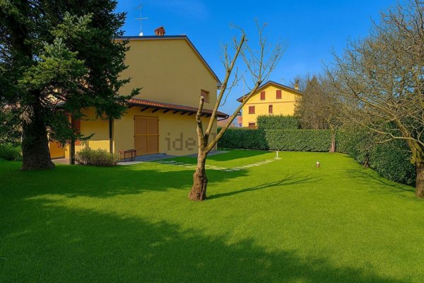 casa indipendente in vendita a Cornate d'Adda