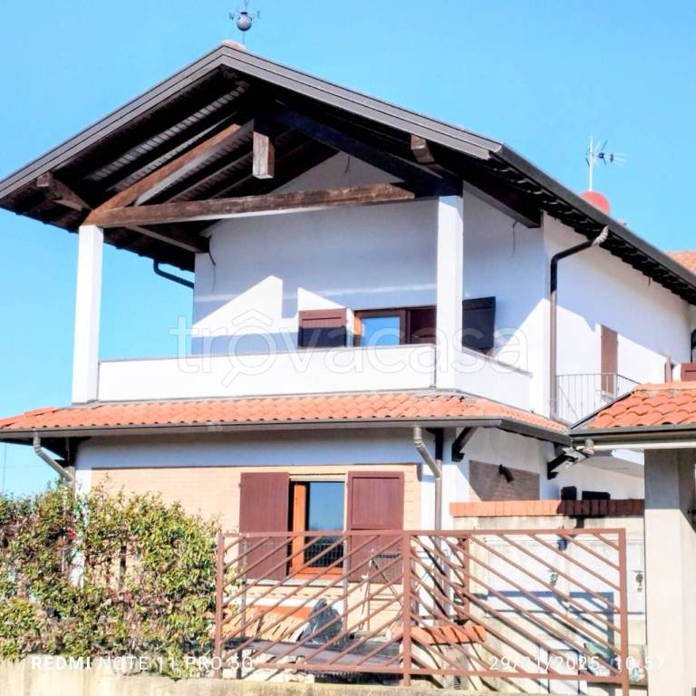 casa indipendente in vendita a Cornate d'Adda